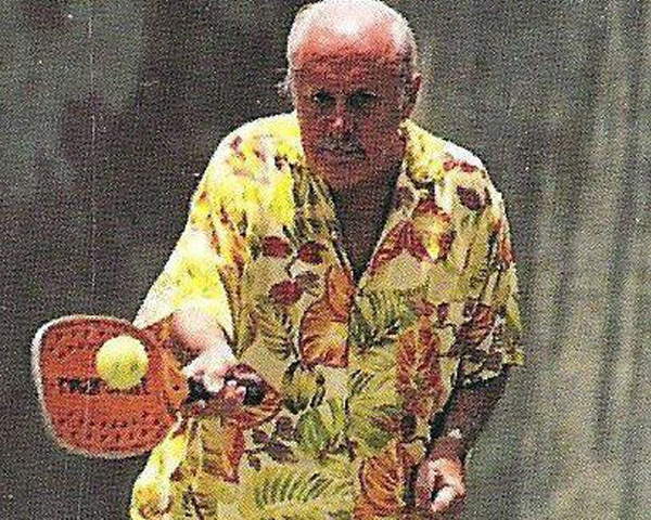 Portraitbild des Padel-Erfinders Enrique Corcuera